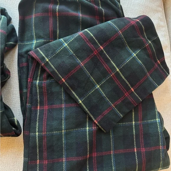 Lauren Ralph Lauren Women’s Plaid Pajama Set - Black, Red, and Green, XL - NWOT - Picture 3 of 4